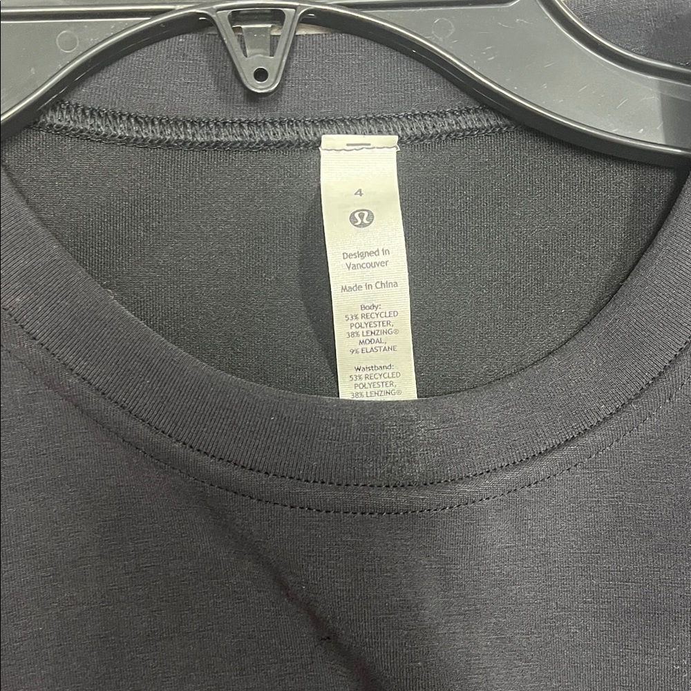 lululemon athletica Black Short Sleeve Tee - Picture 3 of 3